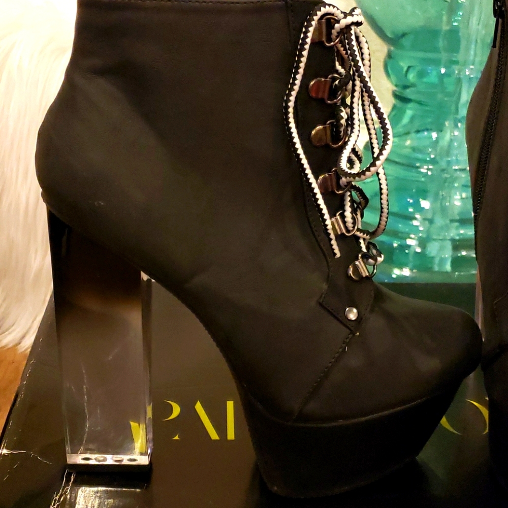 LIGHTLY WORN PAPER FOX CLEAR HEELED BOOTIES